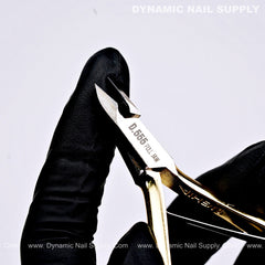 D555 - Professional Cuticle Nippers with high-tension spring and full jaw design make it easy to trim