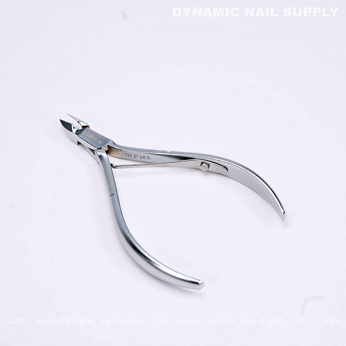 D506 - Professional Carbon Steel Cuticle Nippers that Engineered for control and performance