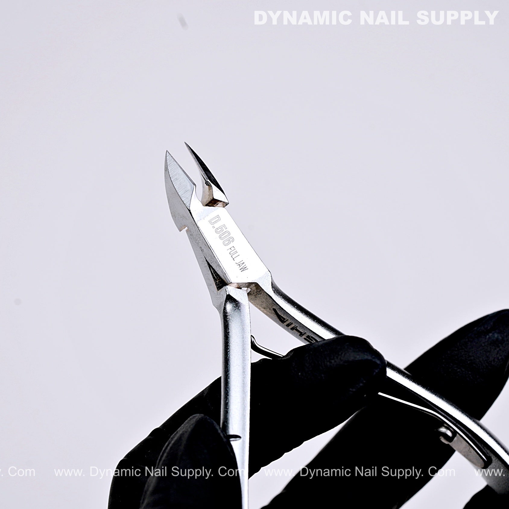 D506 - Professional Carbon Steel Cuticle Nippers that Engineered for control and performance