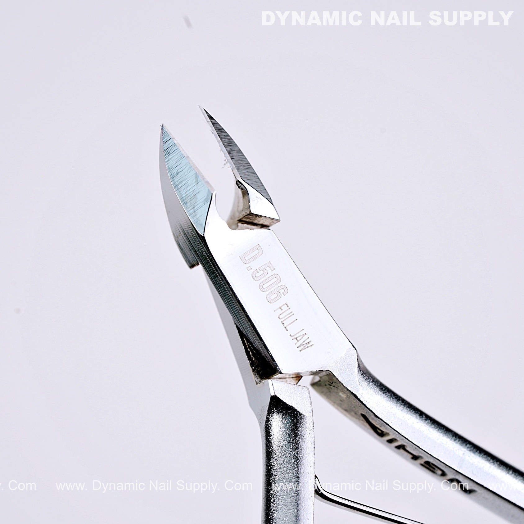 D506 - Professional Carbon Steel Cuticle Nippers that Engineered for control and performance
