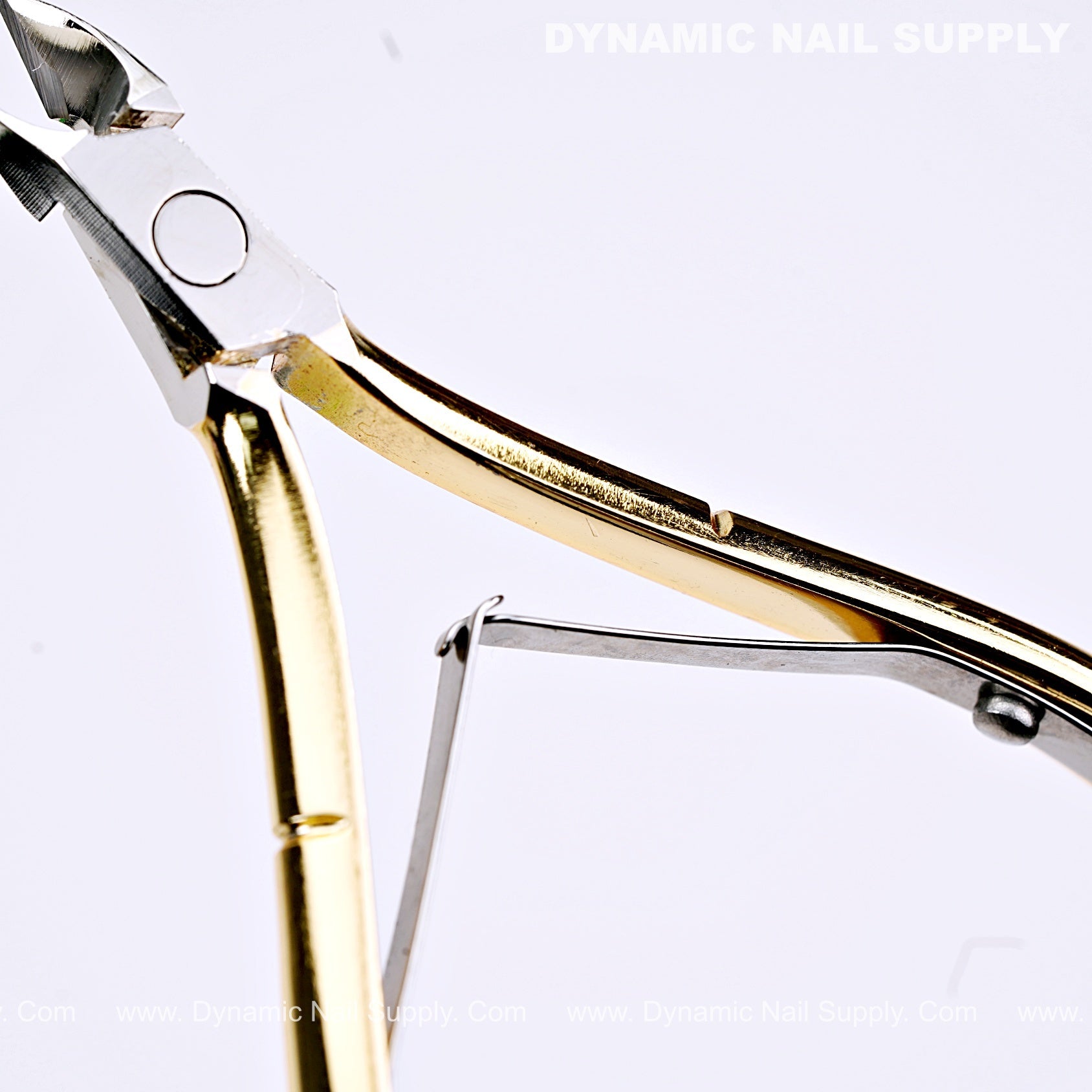 D501 - Ergonomic Carbon Steel Cuticle Nippers – Labor-Saving Design for Nail Techs and DIY Manicures