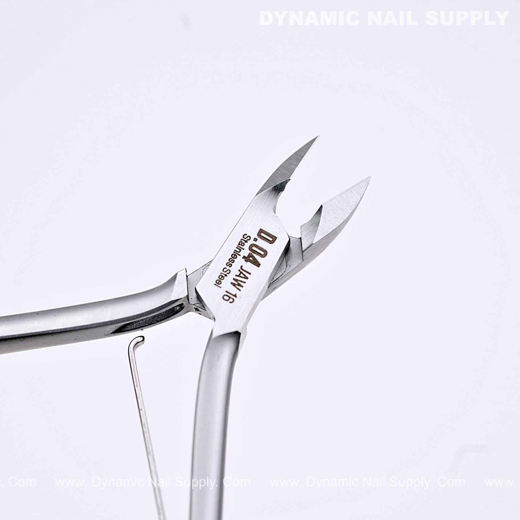 D04 - Jaw 16 - Pro Cuticle Cutter – Ergonomic Grip, Sharp Jaw for Dead Skin & Nail Care