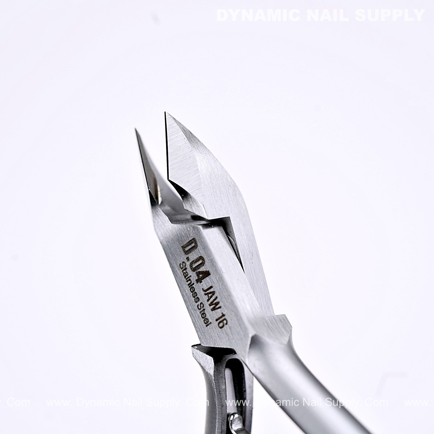 D04 - Jaw 16 - Pro Cuticle Cutter – Ergonomic Grip, Sharp Jaw for Dead Skin & Nail Care