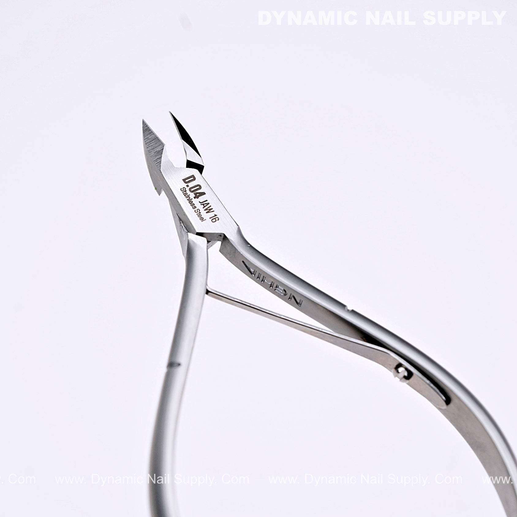 D04 - Jaw 16 - Pro Cuticle Cutter – Ergonomic Grip, Sharp Jaw for Dead Skin & Nail Care