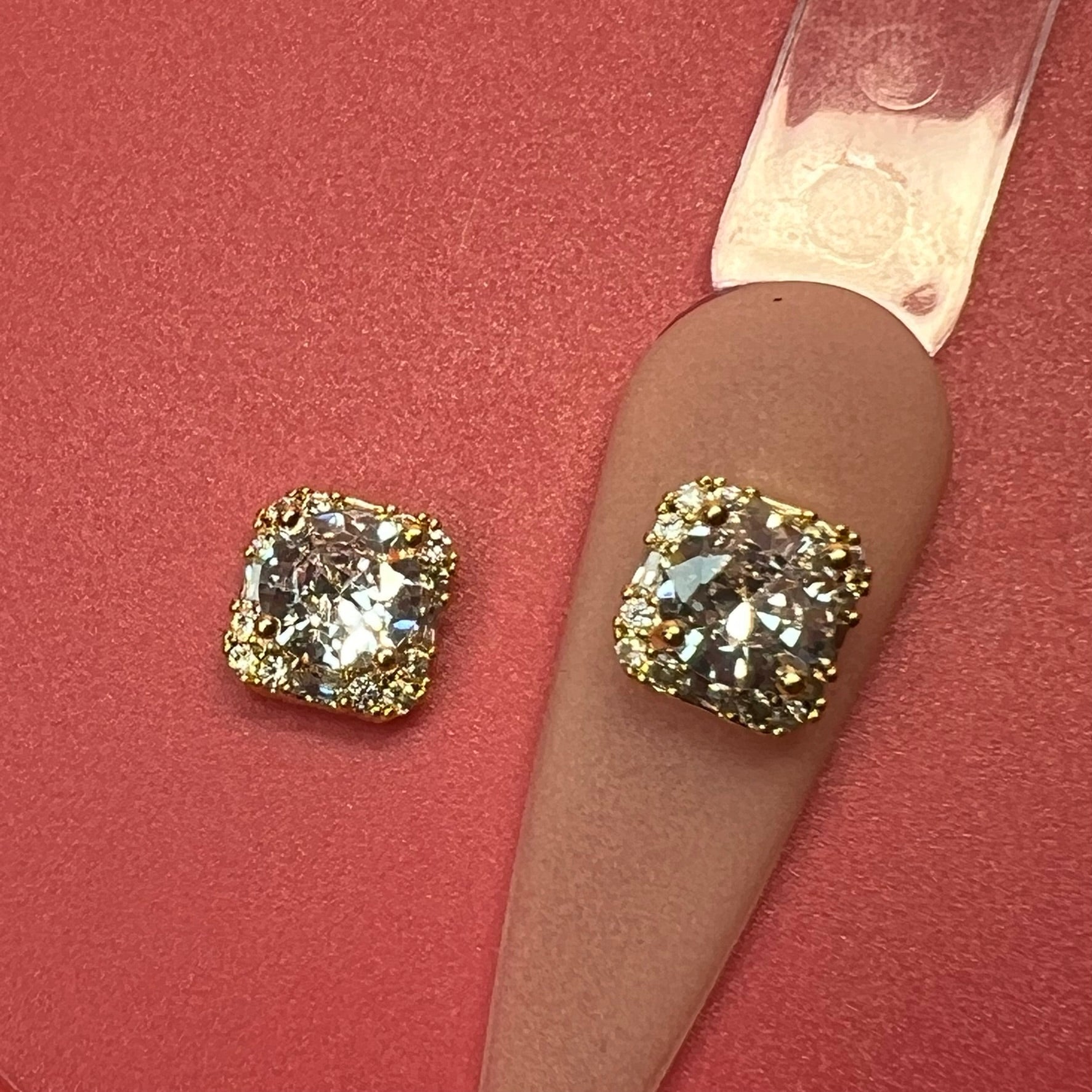 2 pcs Clear Crystal Square Charm for Luxury Nails Art Design (Crystal Rhinestone Engraved)