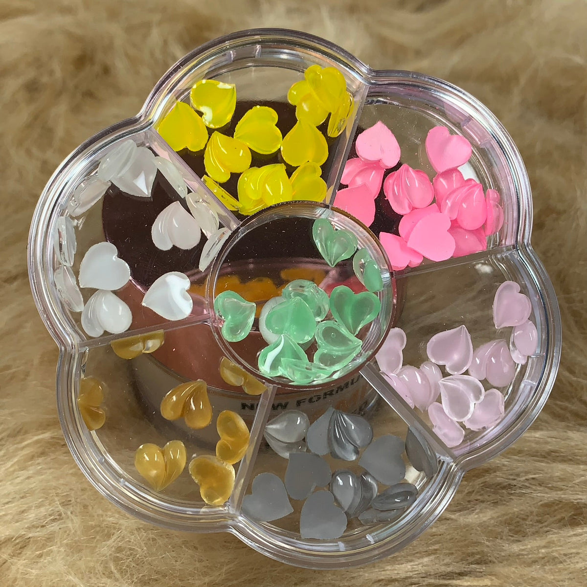 Colorful Resin Heart shaped charms for Valentines Nails art design