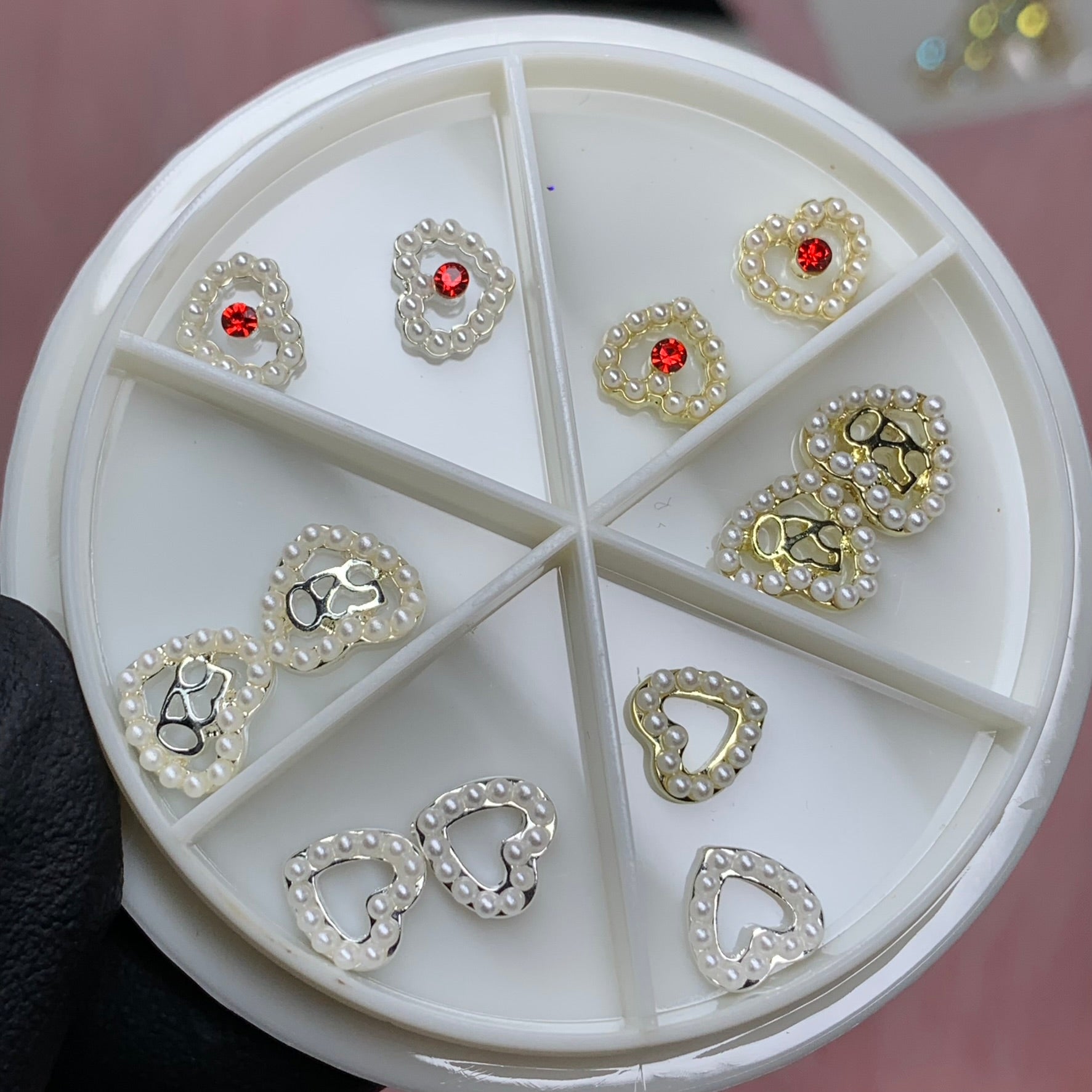 3D Pearl-edge Heart shape Charms for Valentines nails art design