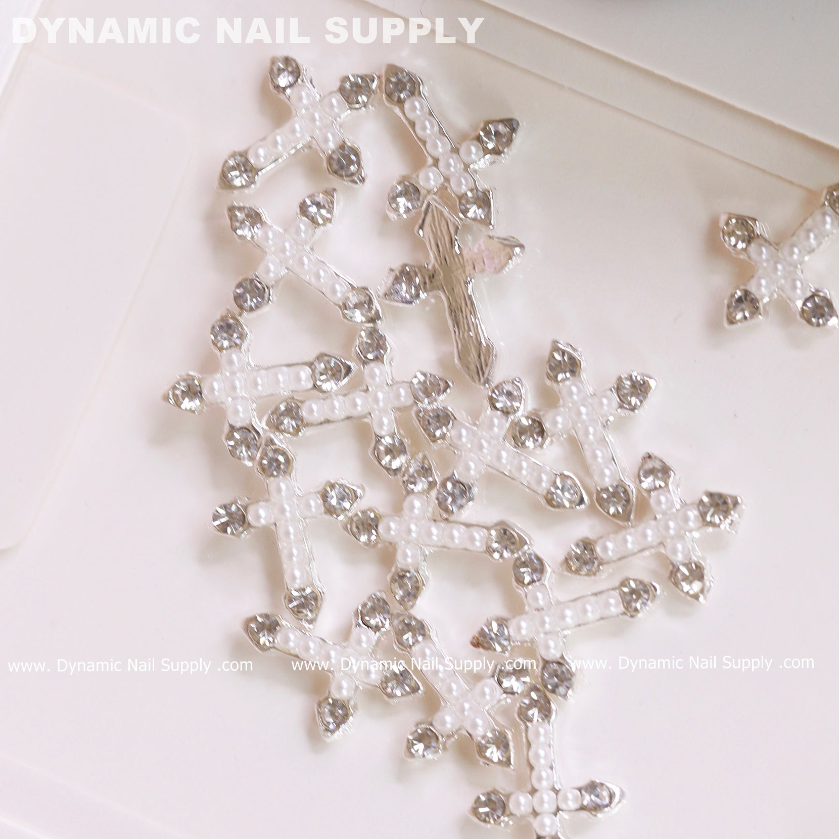 20 pcs Silver Crosses (with white Pearls engraved) for Nails Art Design