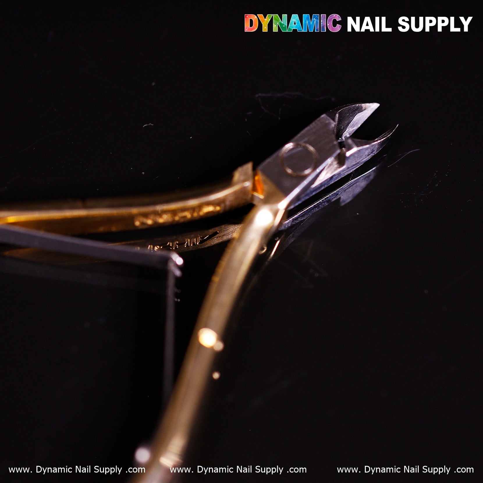 D501 - Ergonomic Carbon Steel Cuticle Nippers – Labor-Saving Design for Nail Techs and DIY Manicures
