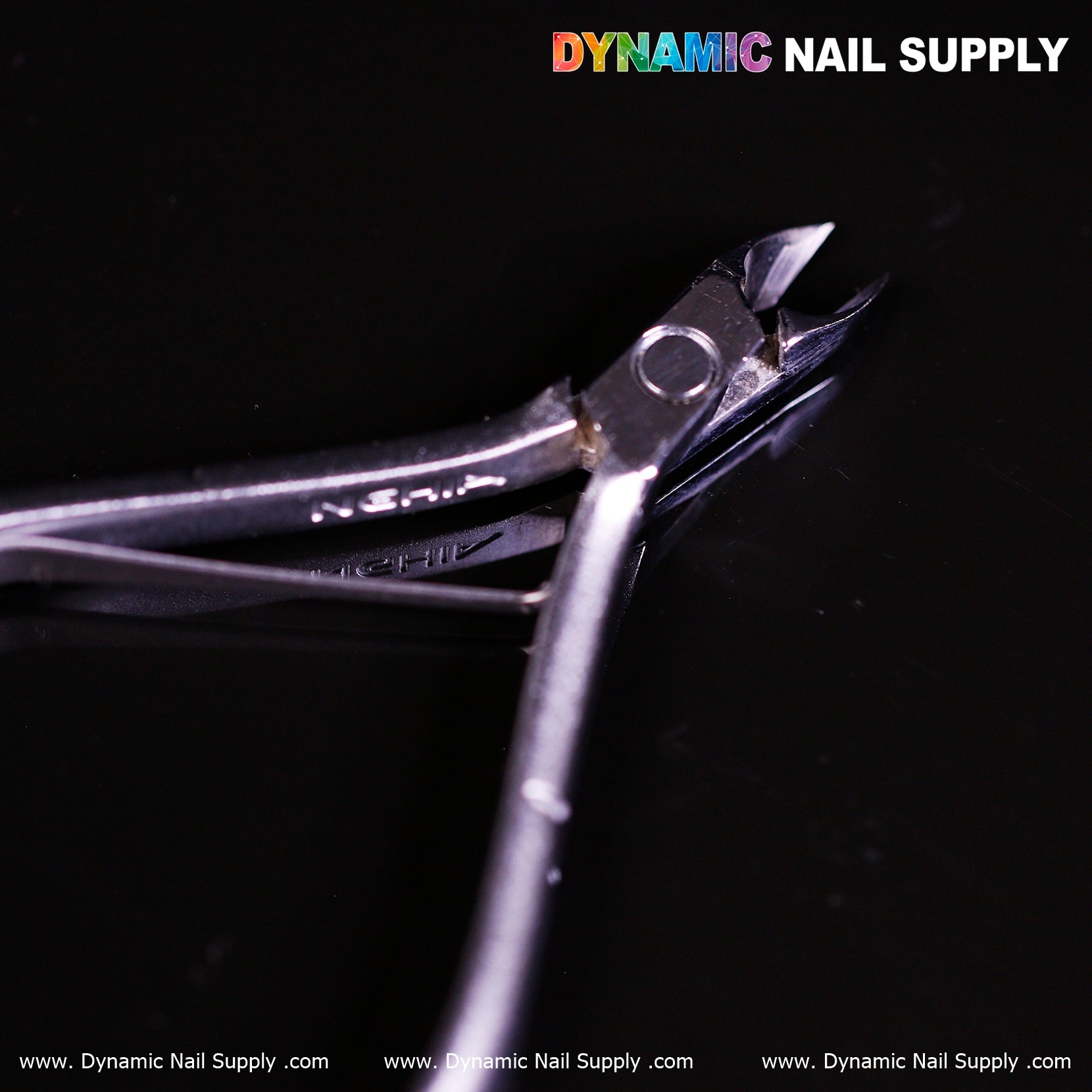 D506 - Professional Carbon Steel Cuticle Nippers that Engineered for control and performance