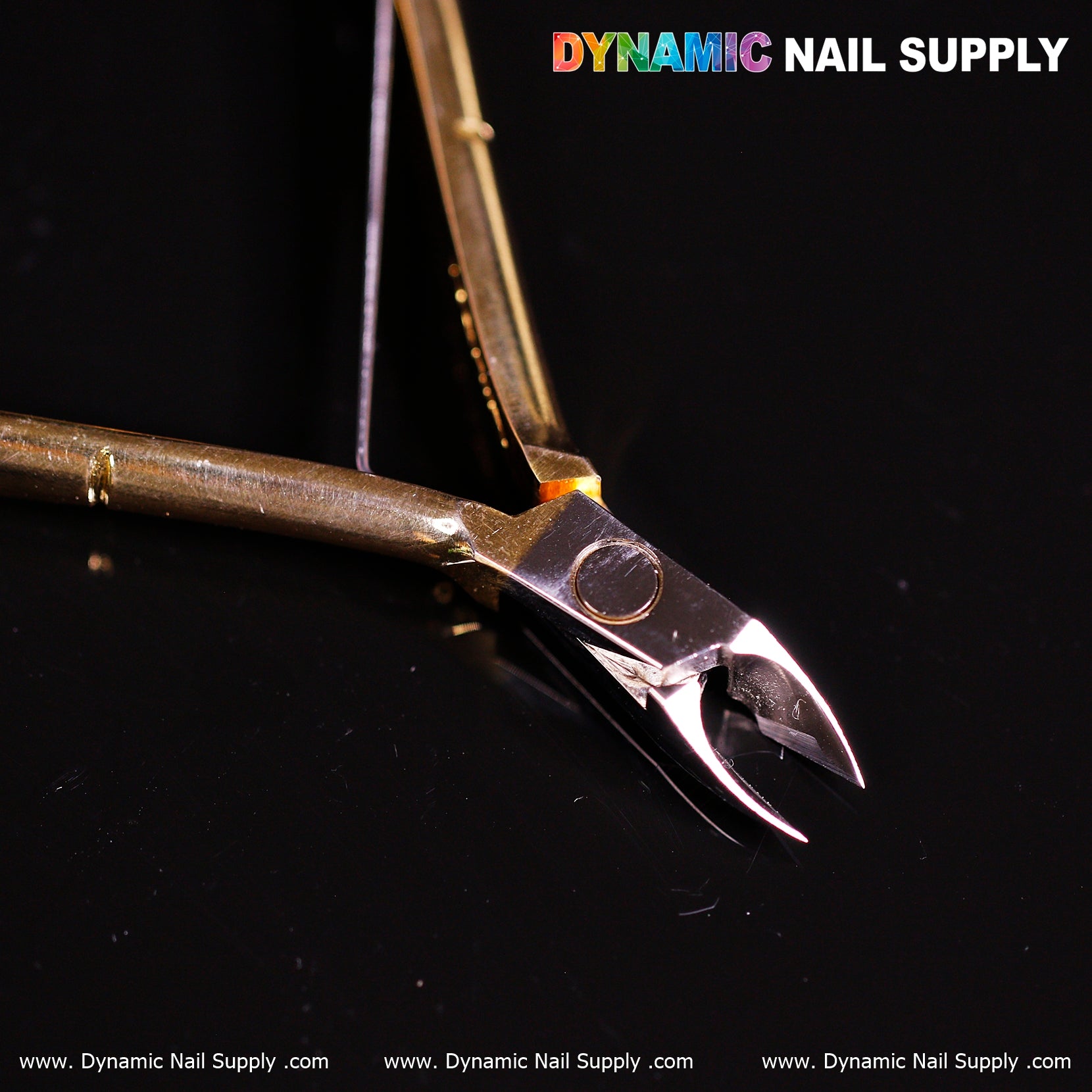 D555 - Professional Cuticle Nippers with high-tension spring and full jaw design make it easy to trim