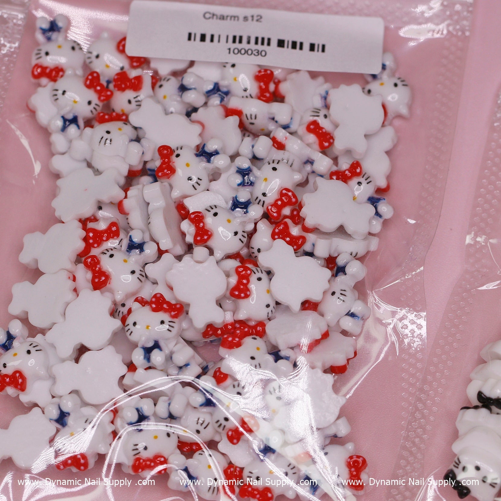 (Red & blue) 100 pcs Cute Resin Hell0 Kitty Design Nail Charms