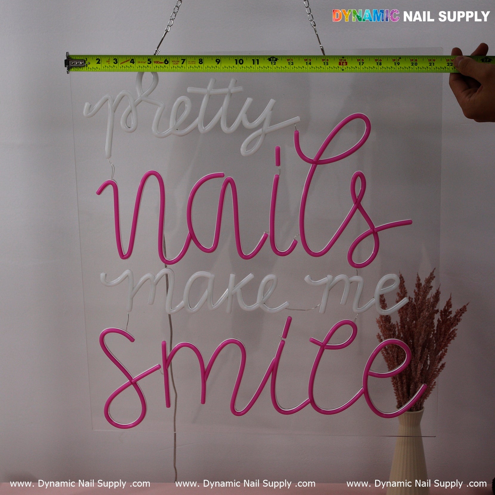 Bold & Bright "Pretty Nails" Neon LED Sign – Eye-Catching Wall Light for Salons & Beauty Spaces