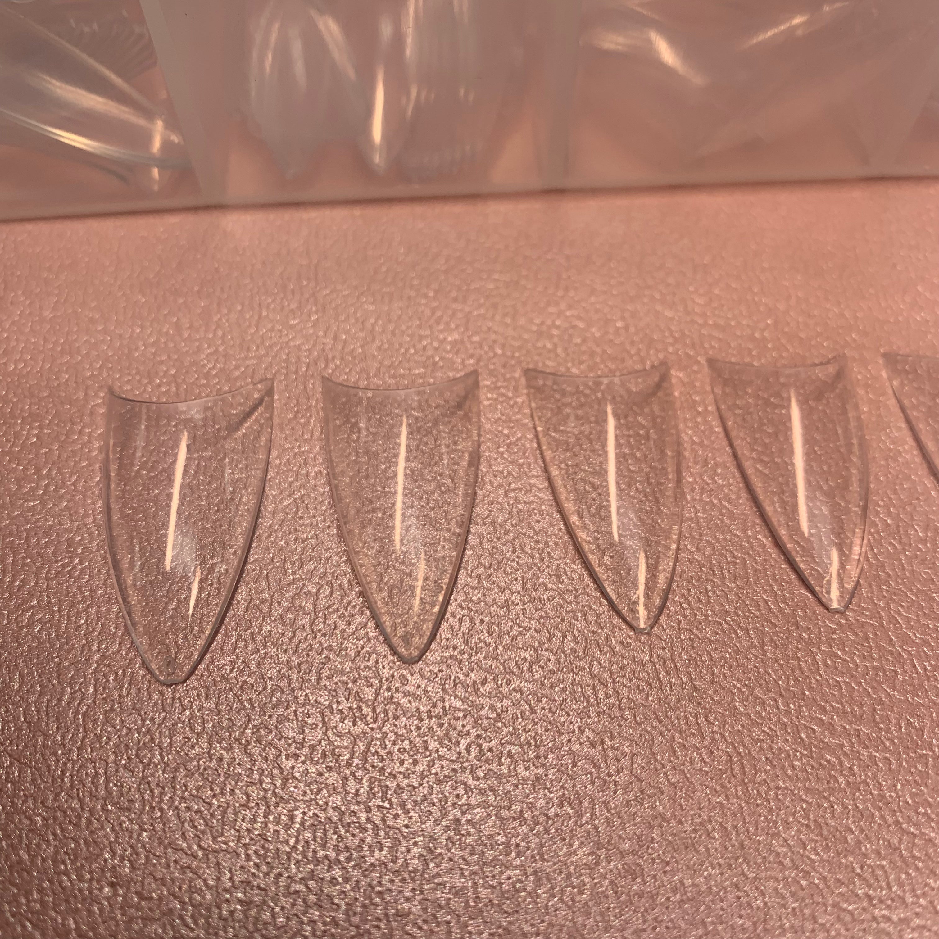 (Version 2024) Medium Almond Extension Nail Tips - Half Cover - Box of 500 pcs (Medium Stiletto)