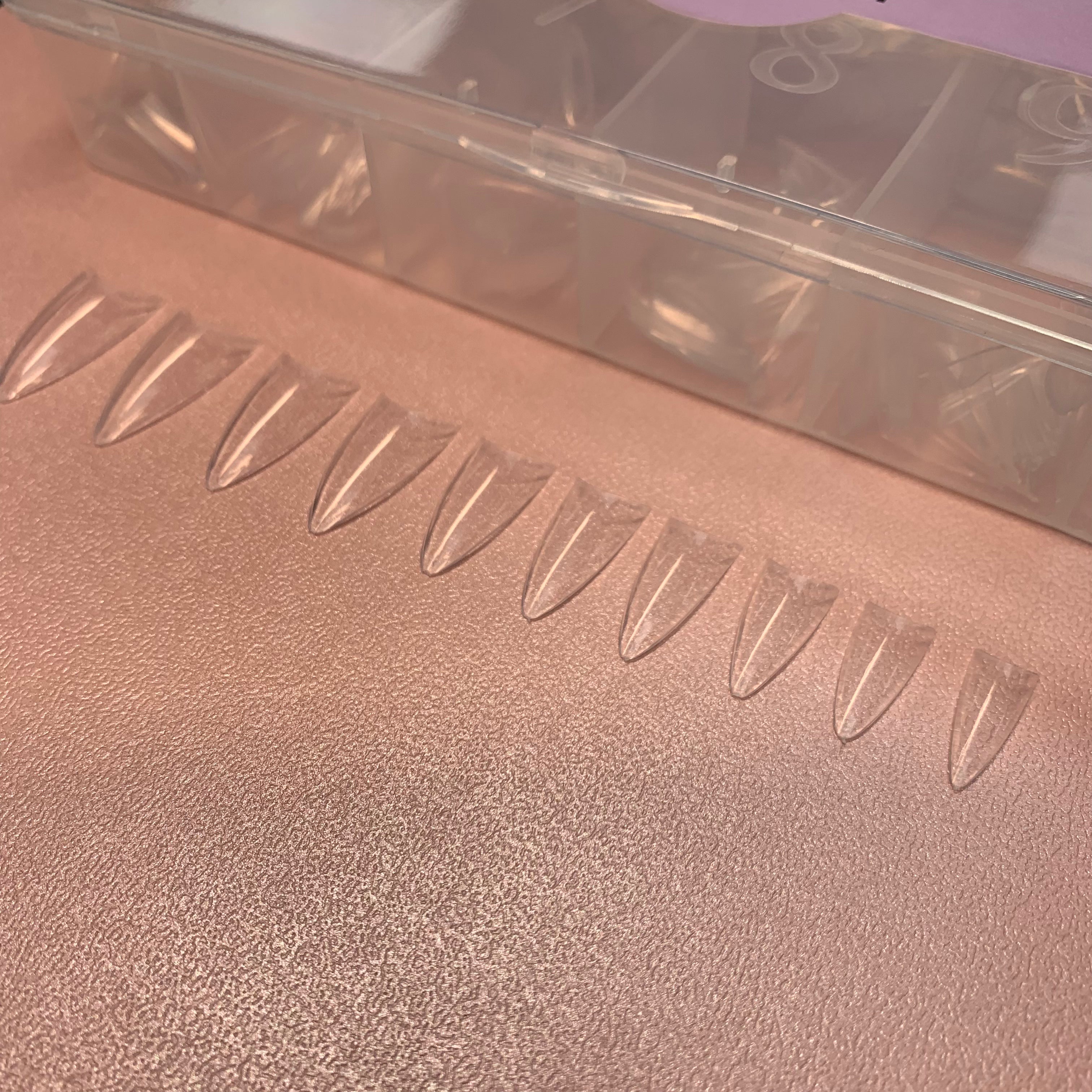 (Version 2024) Medium Almond Extension Nail Tips - Half Cover - Box of 500 pcs (Medium Stiletto)