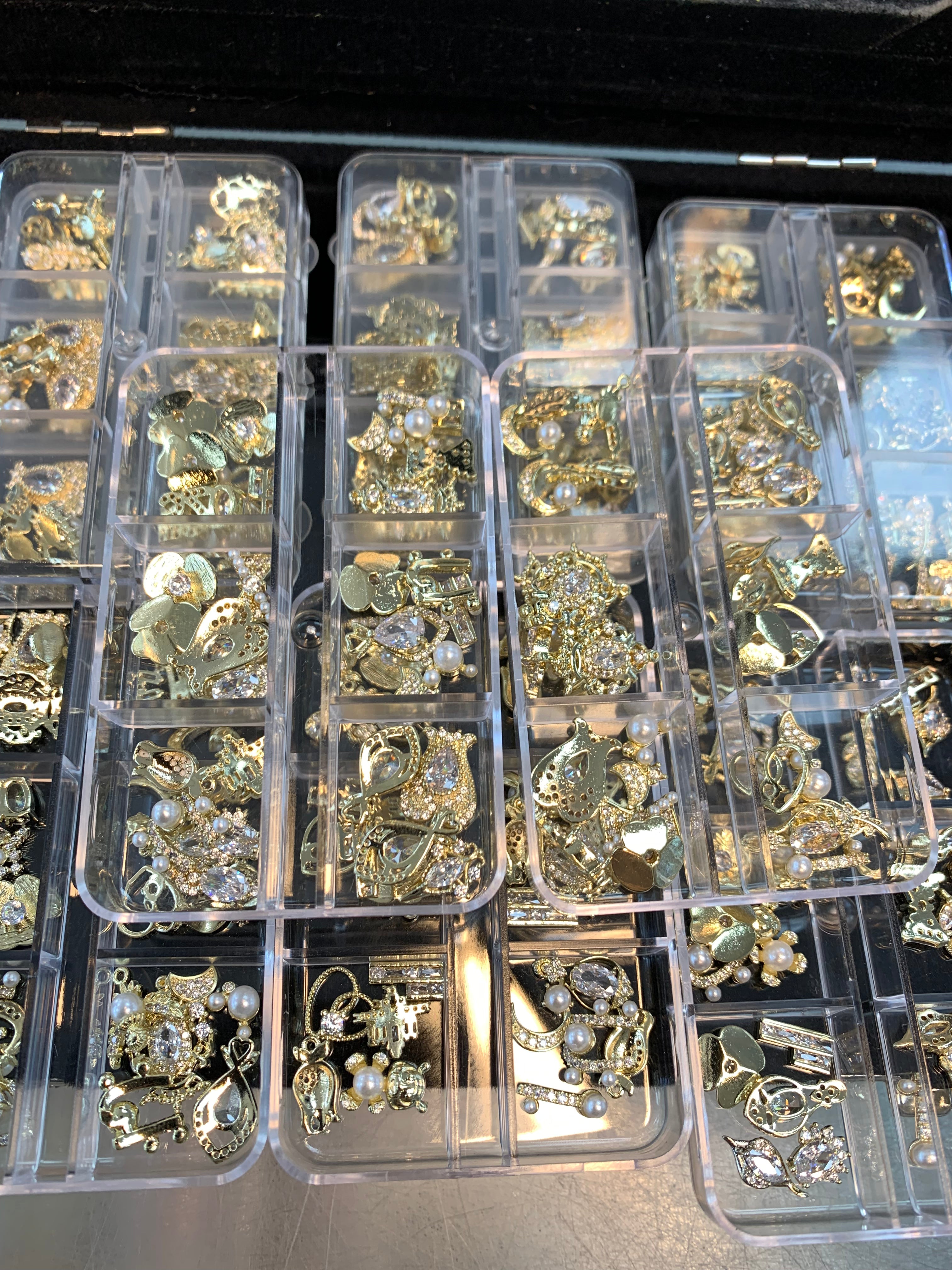 30pcs (Random Shapes) Nail Charms for Nails art design and decoration