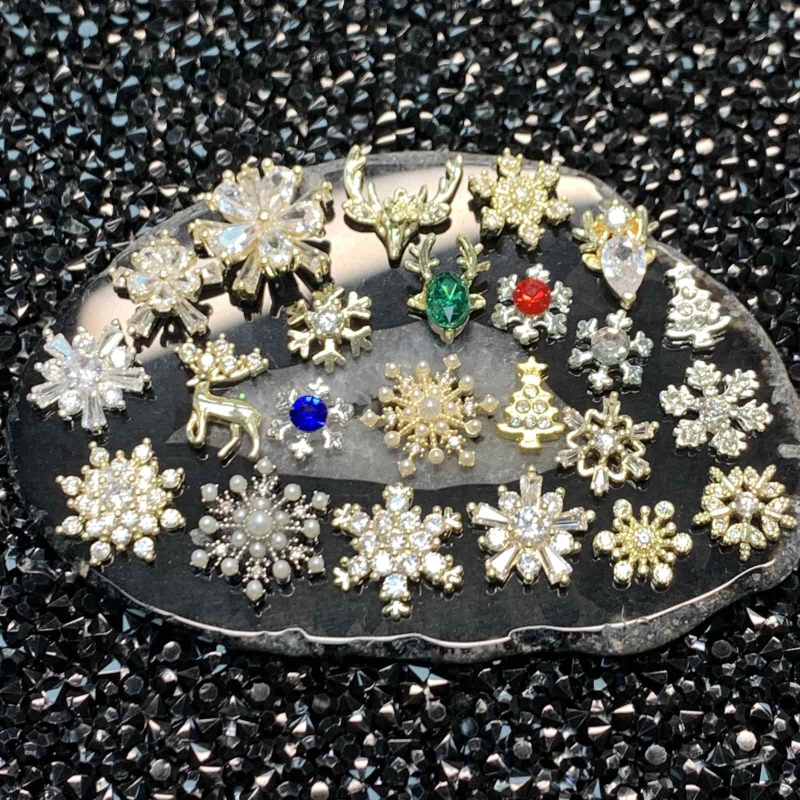 24 pcs Unique Design Snowflake Charm for Christmas nails art design