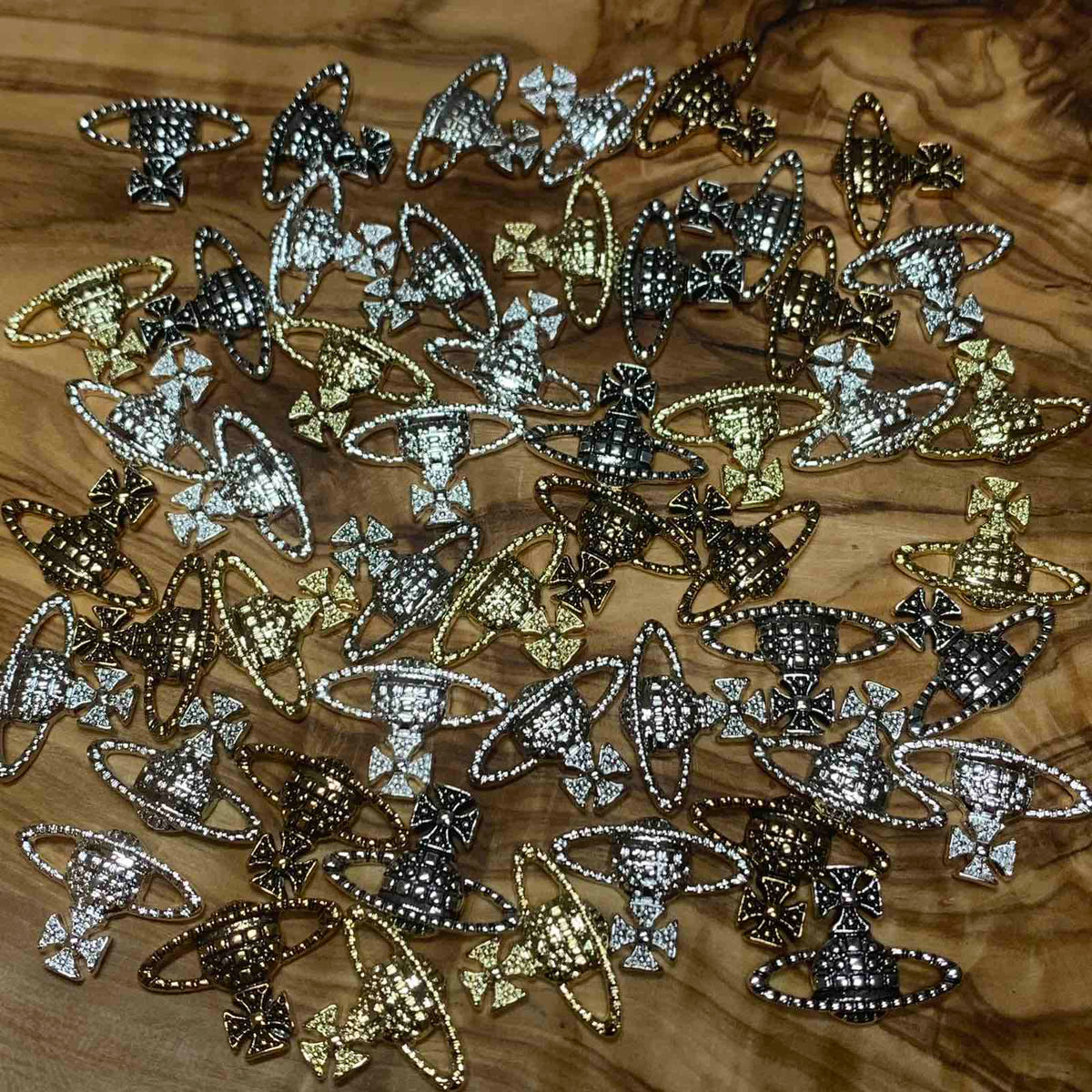 50 pcs Planet Charm for Nails art designer (Mixed Color)